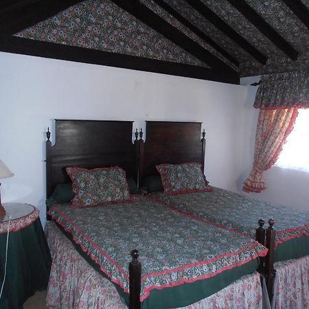 בית הארחה אלמיירים 	Quinta Do Casalinho מראה חיצוני תמונה